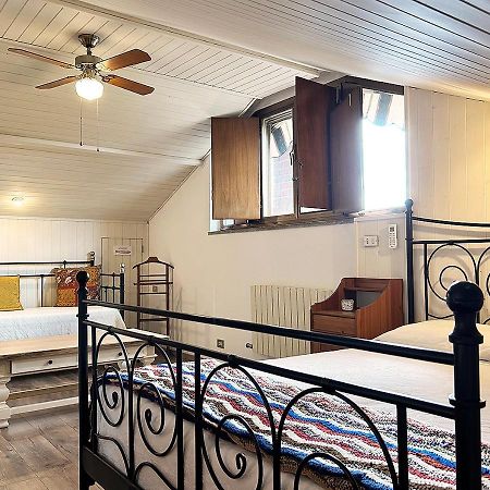 La Mansardina Apartment Venegono Superiore Bagian luar foto