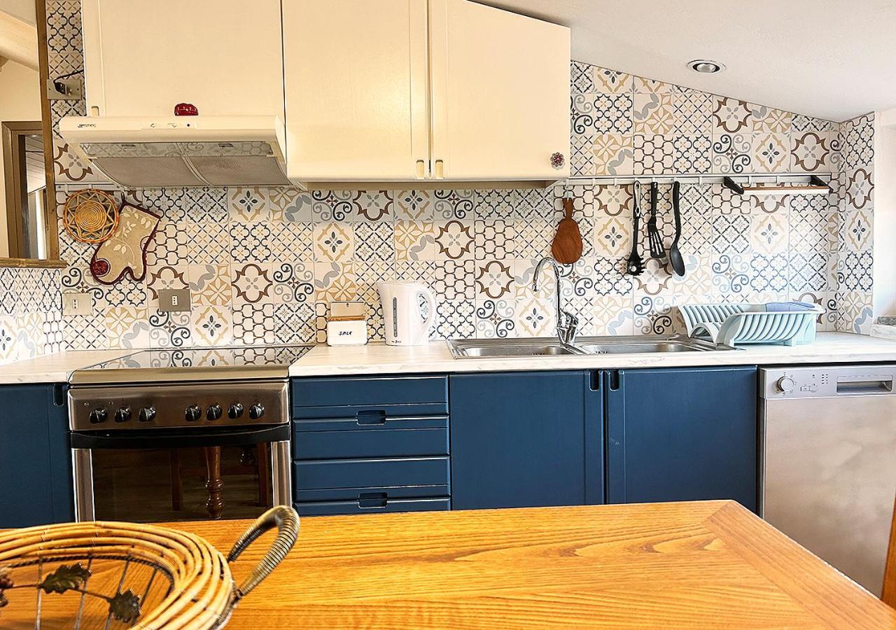 La Mansardina Apartment Venegono Superiore Bagian luar foto