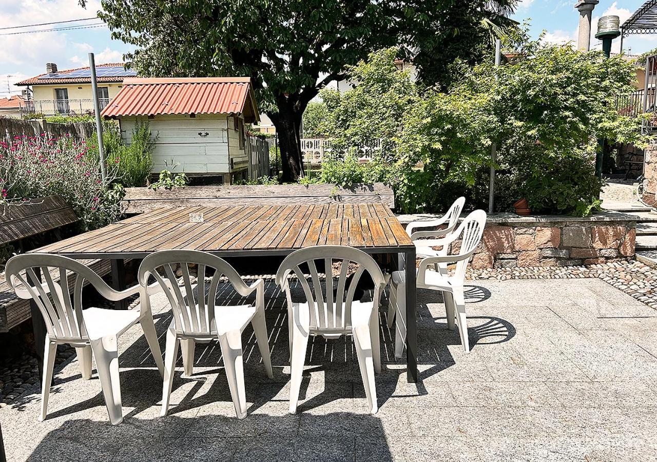 La Mansardina Apartment Venegono Superiore Bagian luar foto