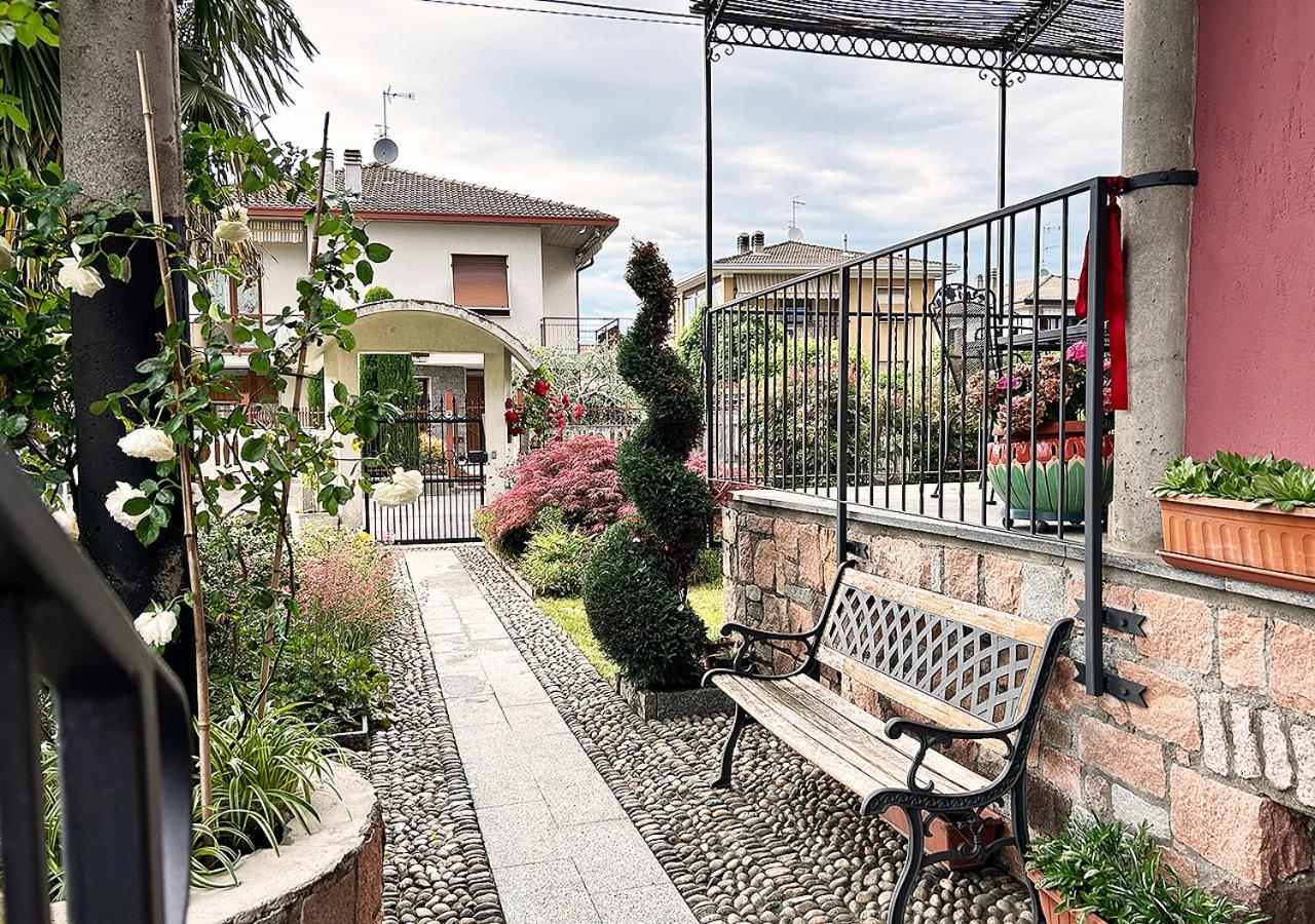 La Mansardina Apartment Venegono Superiore Bagian luar foto