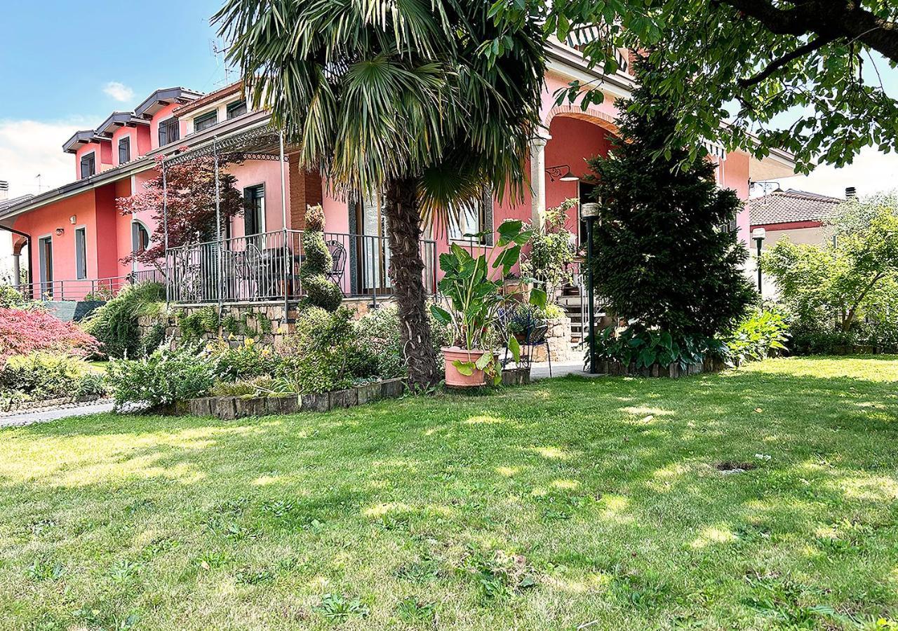La Mansardina Apartment Venegono Superiore Bagian luar foto